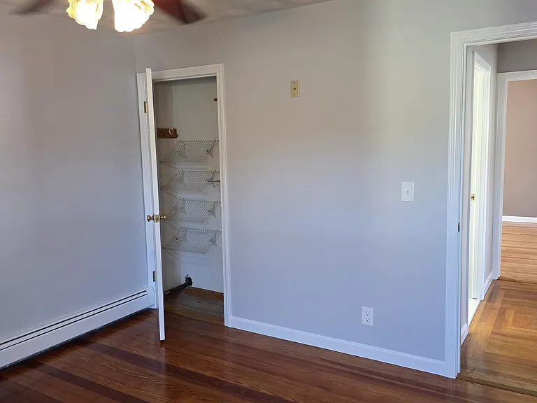 Closet Bedroom 2