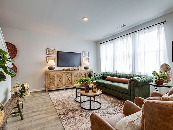 5th image of 333 Carp Ct