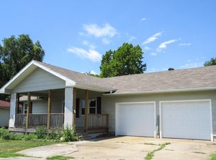 403 S Piper Ave, Ash Grove, MO 65604