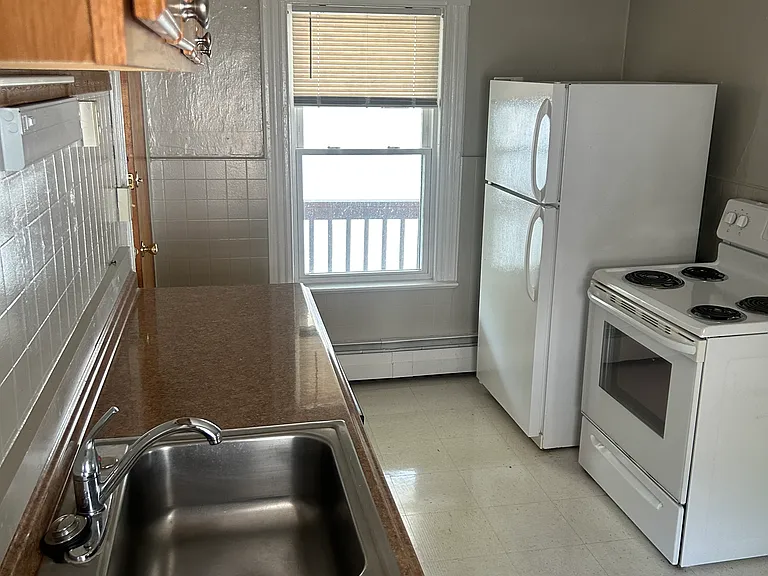 128 Raymond Rd #2 — Photo 7
