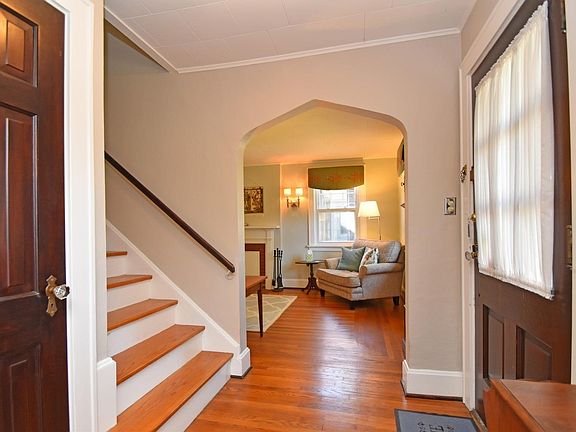 2nd image of 3123 Beaver Ave