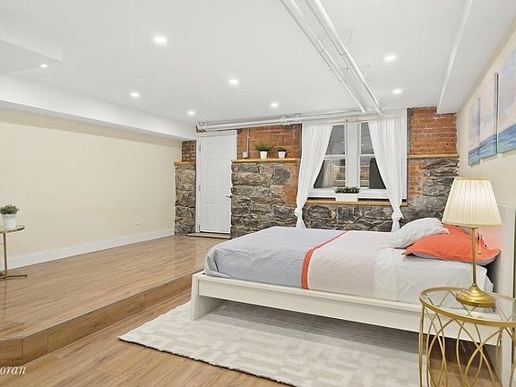 3rd image of 448 Prospect Ave #1R