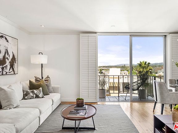 5th image of 100 S Doheny Dr APT 820