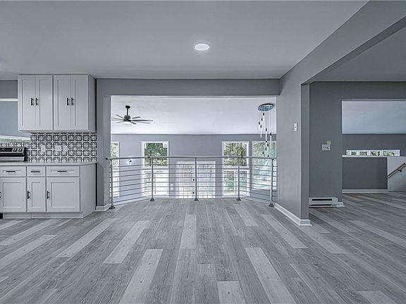 2nd image of 423 Ramblewood Dr
