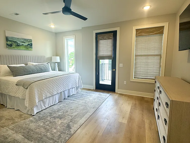 512 Mobile St — Photo 26