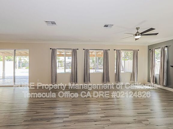 3rd image of 33590 Poppy Ln