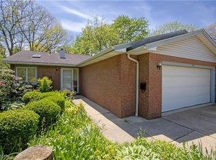 588 Forest Creek Dr, Wooster, OH 44691