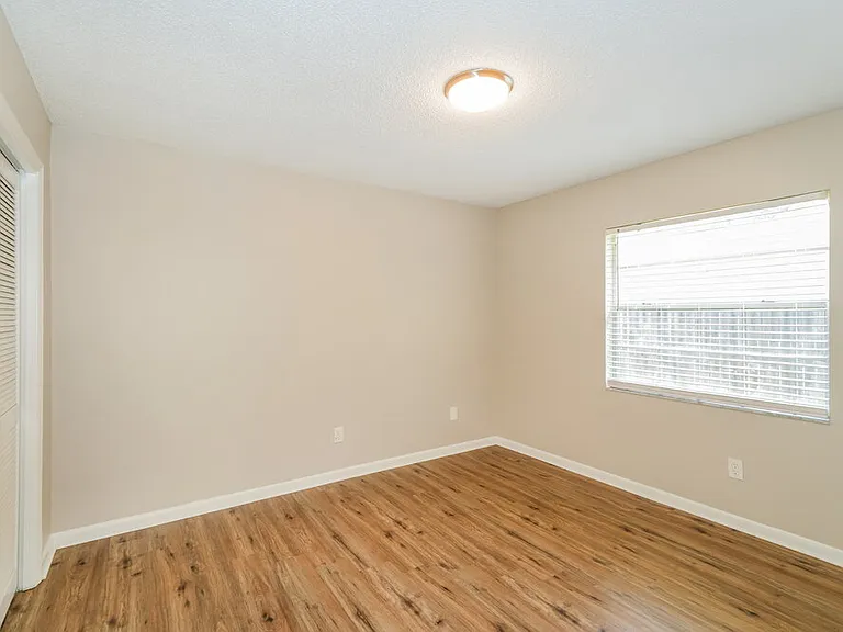 17507 Cranbrook Dr — Photo 13