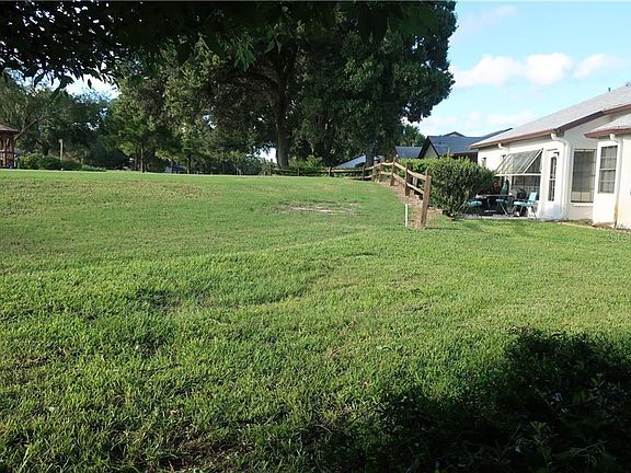 5th image of 1306 Camelot Ct
