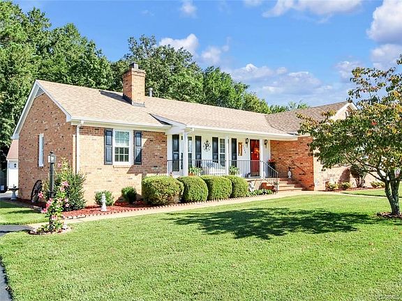 2nd image of 3300 Longhorn Dr
