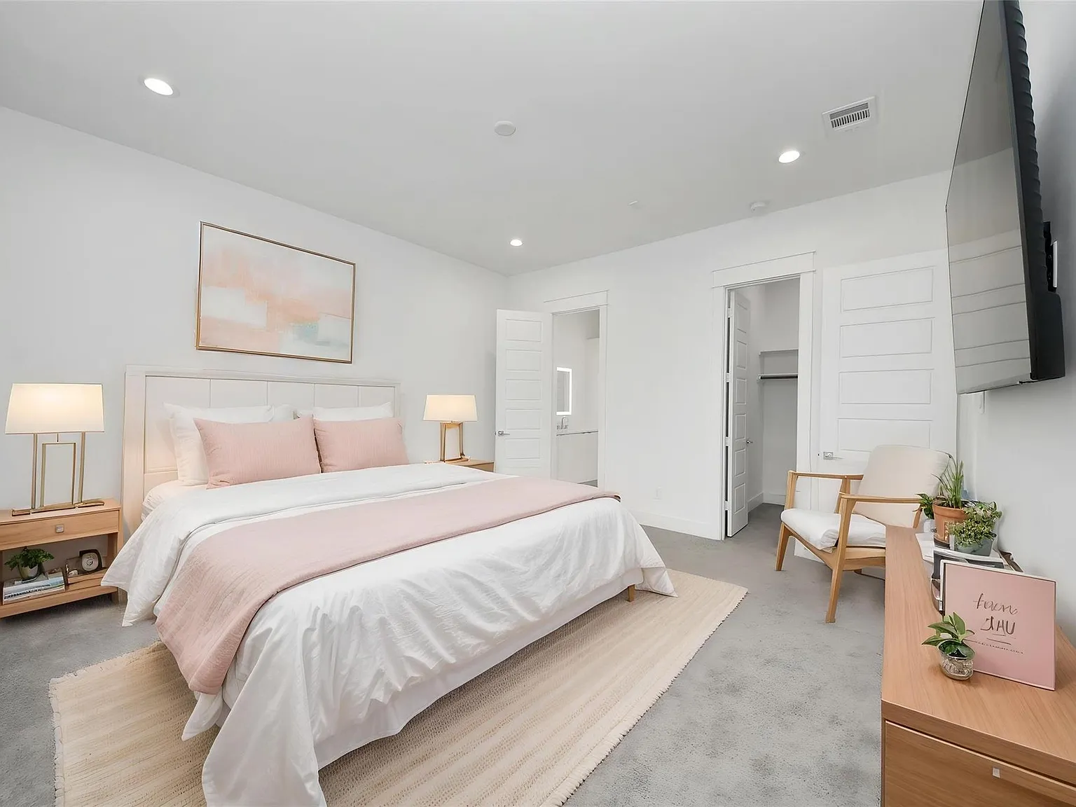 3 bed, 3.5 bath, 2261 sqft, $2,650 — Photo 3