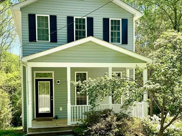 564 Nob Hill Cir, Charlottesville, VA 22903