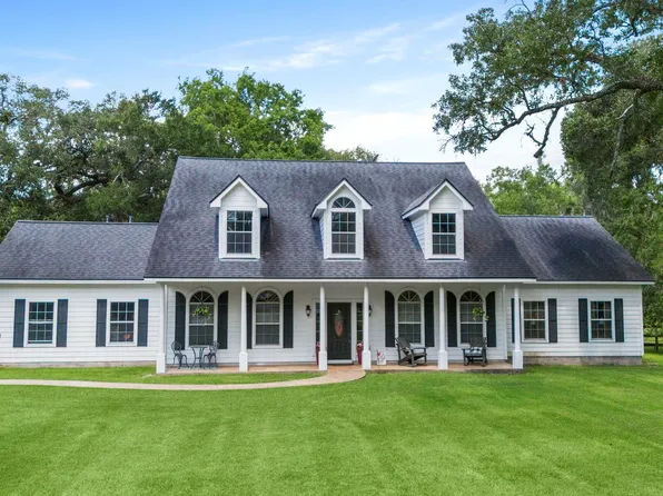 13502 E Brazos Bend Dr, Needville, TX 77461