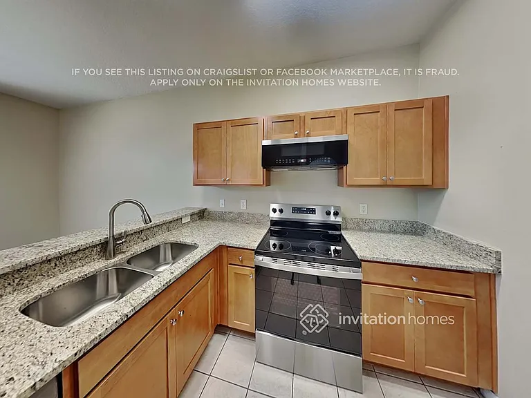 576 Sandy Ridge Dr — Photo 8