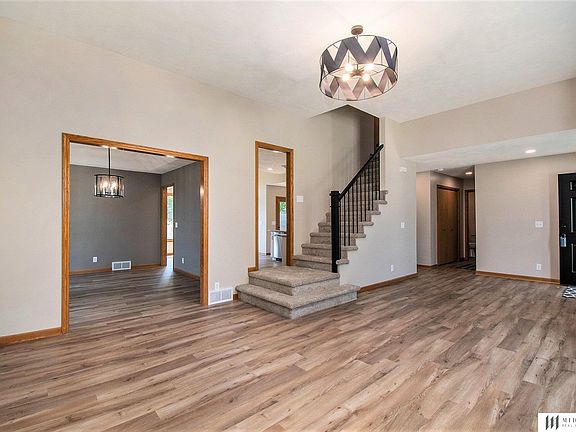 5th image of 2909 Courtney Dr