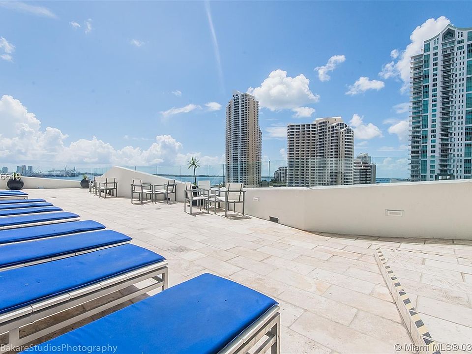 2nd image of 325 S Biscayne Blvd #15