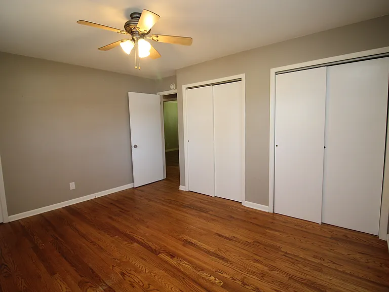 2720 Randleman Rd — Photo 19