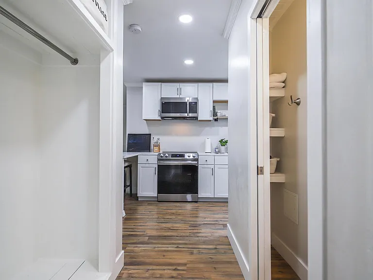 504 Saint John St #2 — Photo 22