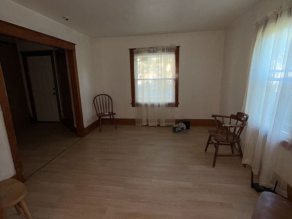 2nd image of 466 24th St #466 & 468
