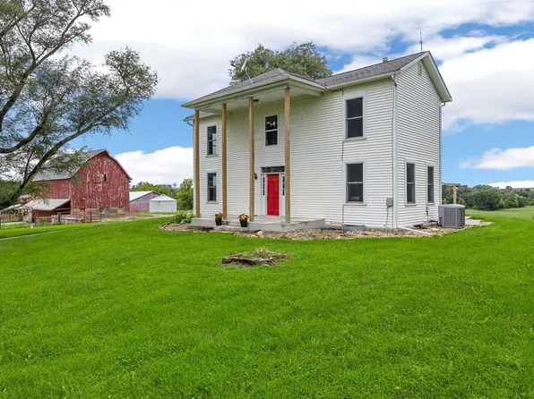 931 Dixon Ave, Tipton, IA 52772