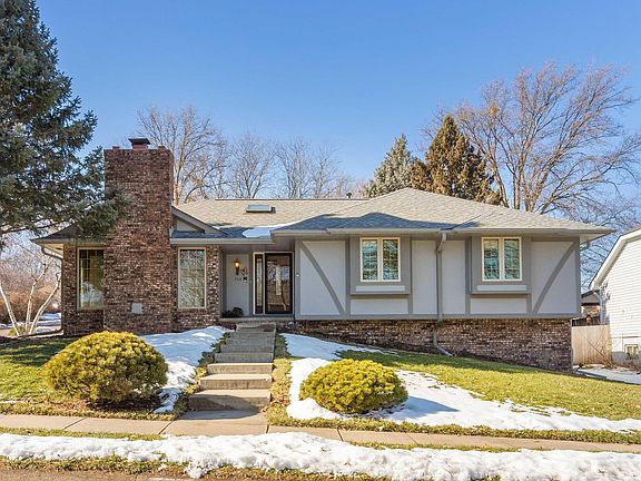 2nd image of 708 S Taylor Cir