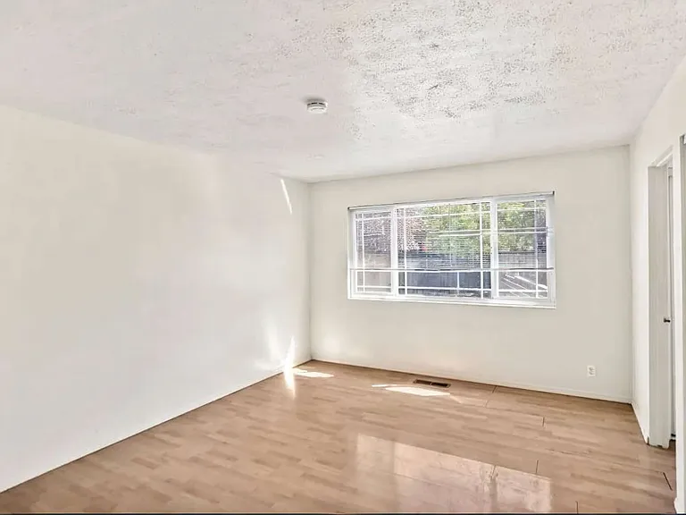 335 Spode Way — Photo 15