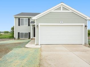 5775 Kiverton Ridge Dr SE, Kentwood, MI 49508
