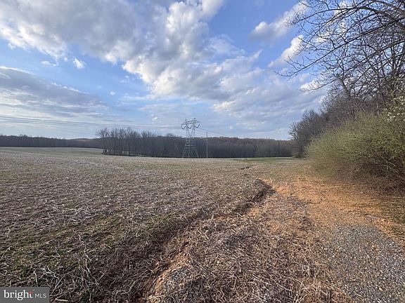 2nd image of 5124 Klee Mill Rd S