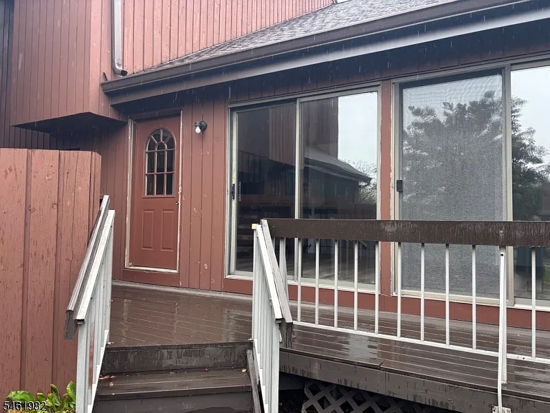 23 Bloomingdale Dr #2A