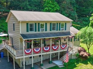 26 Rodia Ridge Rd, Shelton, CT 06484