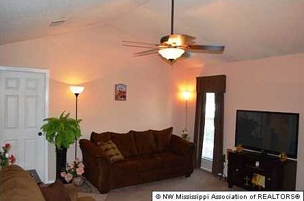 5th image of 4130 Penwell Dr
