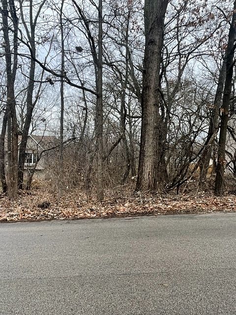 2nd image of 8606 Dorr Rd