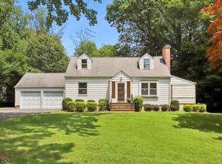 17 Sycamore Ave, Berkeley Heights, NJ 07922