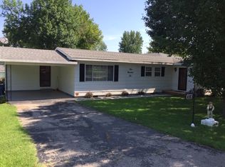 510 Christian Dr, Bloomfield, MO 63825