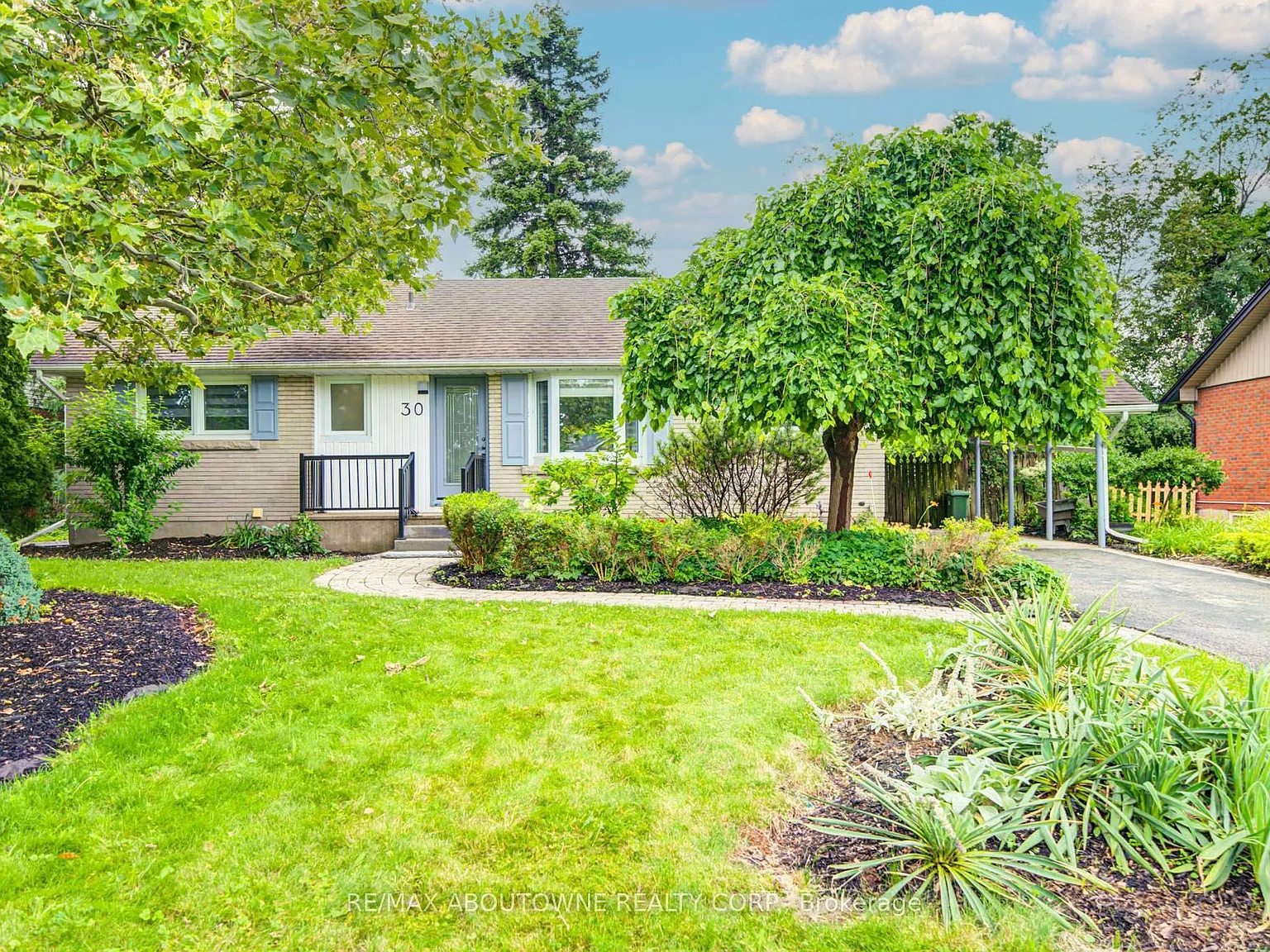 4 bed, $3,500 — Photo 2