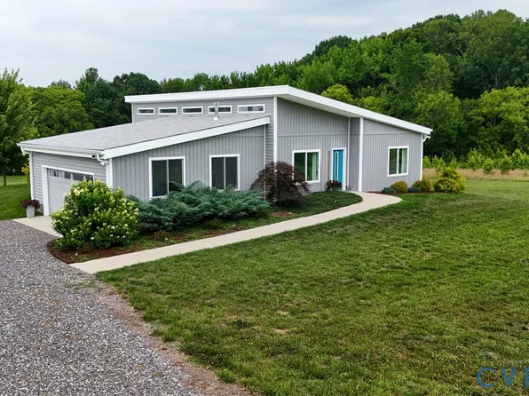 567 Monroe Church Rd, Rice, VA 23966