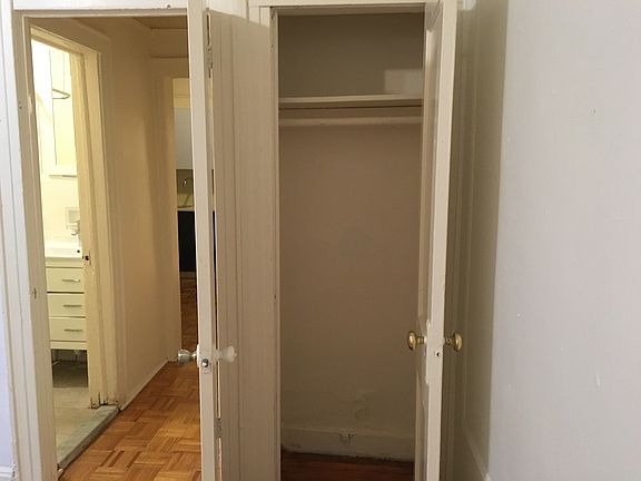 3rd image of 194 Malcolm X Blvd APT A1