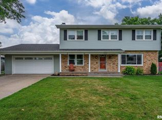 505 N 7th St, Eldridge, IA