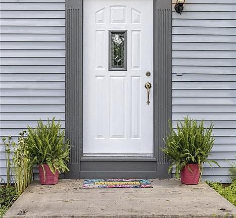 2nd image of 3165 Washington Pike