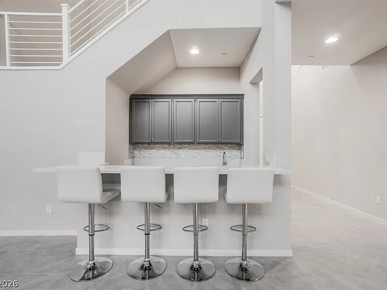32 Vista Outlook St — Photo 8