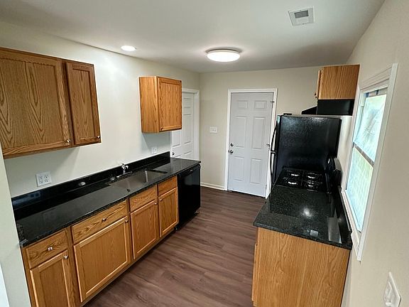 4th image of 5032 Carolina St