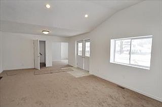4th image of 417 S Farmer St