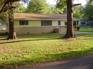 200 E McCormick St, Prairie Grove, AR 72753