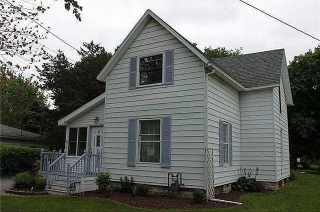 1st image of 631 Pearl St