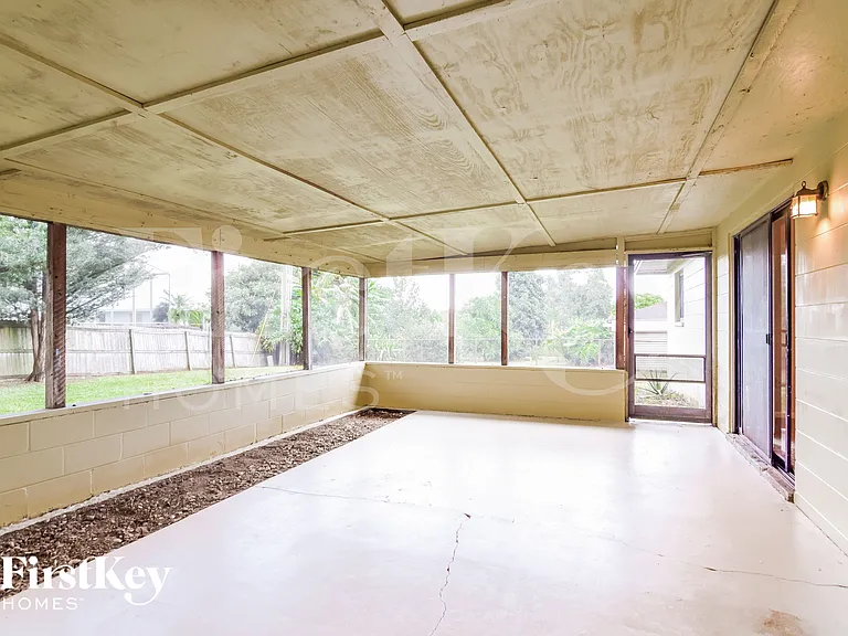 5017 Kingswood Dr — Photo 14