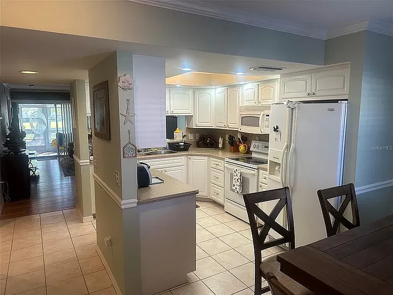 11644 SW Egret Cir #401 — Photo 6