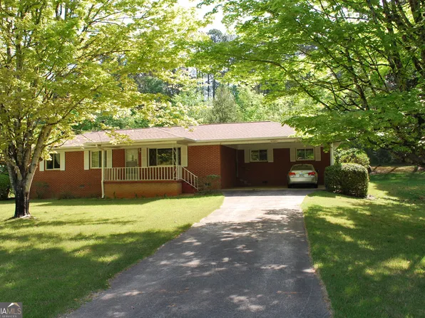 3001 Lynncliff Dr, Gainesville, GA 30506