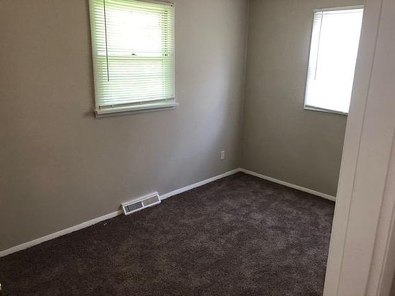 2nd image of 231 Flora Dr