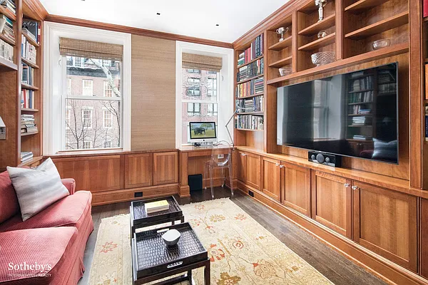 Sold by Sotheby's International Realty | media 5