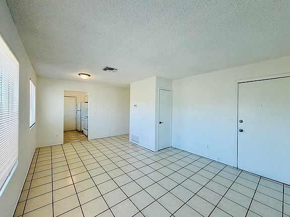 3rd image of 1880 S San Antonio Dr #1882SANANT